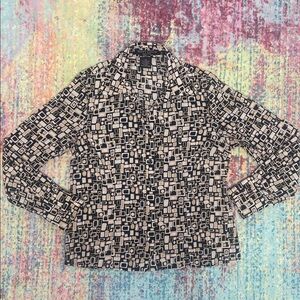 Taylor Petite Geometric Print Blouse in Black and Cream